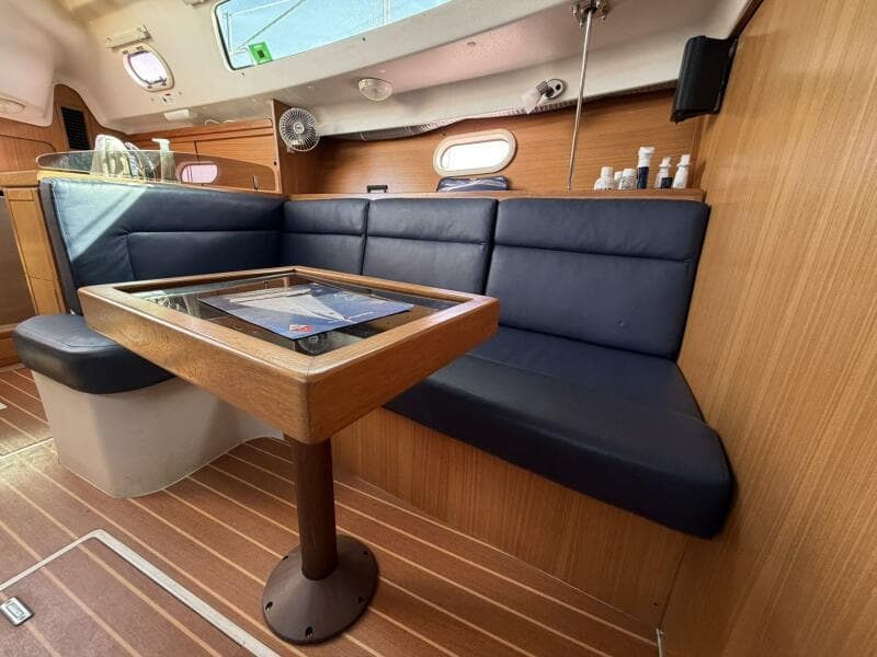 2010 Catalina 309