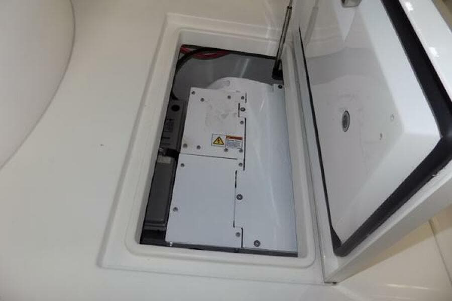 Regulator 34 - WIN PER DAY - Seakeeper