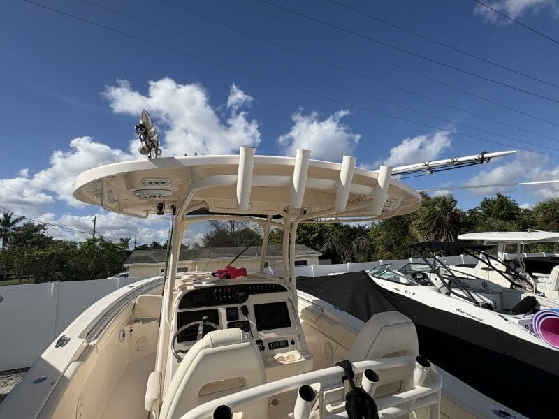 2018 Grady-White Canyon 306