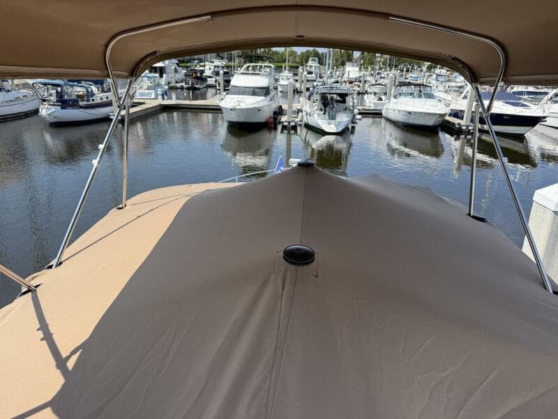 2013 Carver C-34 Command Bridge