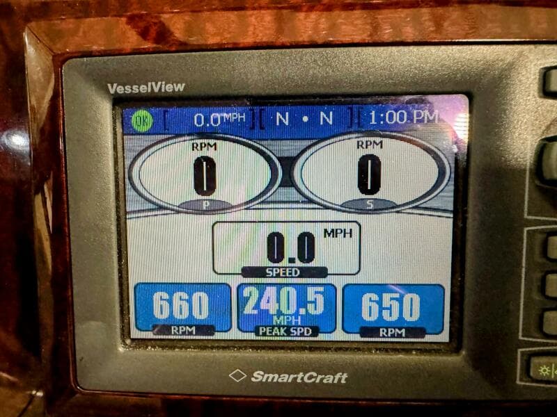 2010 Sea Ray 310 Sundancer