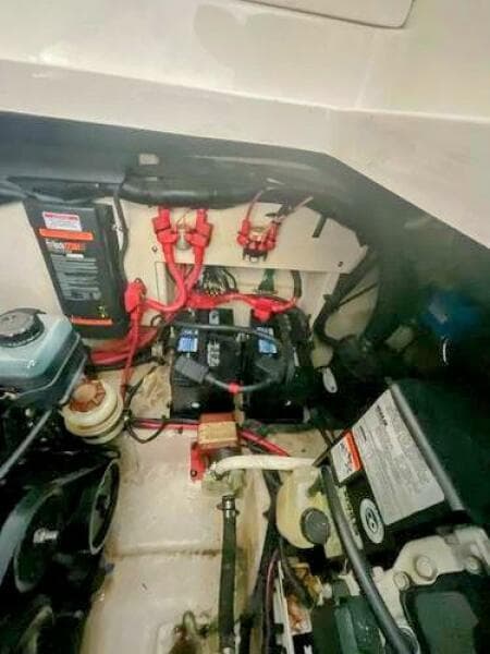 2010 Sea Ray 310 Sundancer