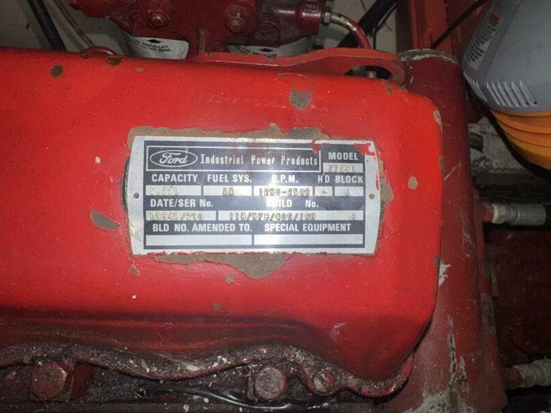  44' Marine Trader Port Engine