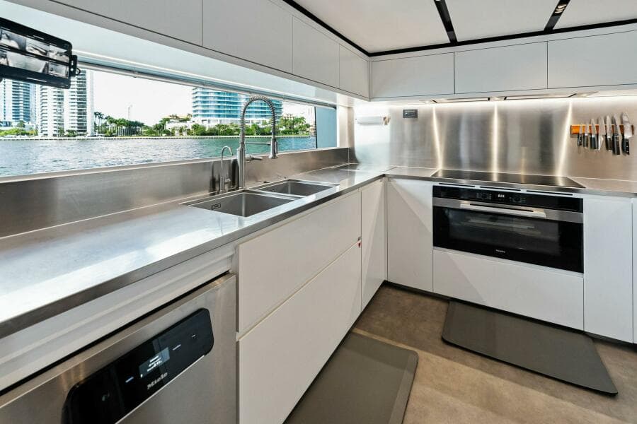 2025 Riva Bellissima