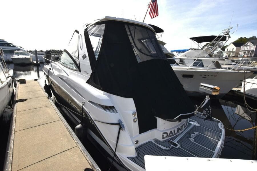 2017 Monterey 355 Sport Yacht