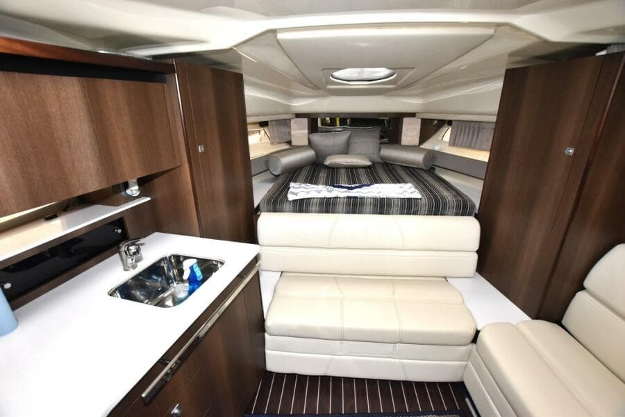2017 Monterey 355 Sport Yacht
