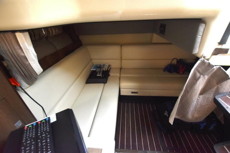 2017 Monterey 355 Sport Yacht