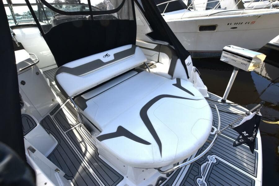2017 Monterey 355 Sport Yacht