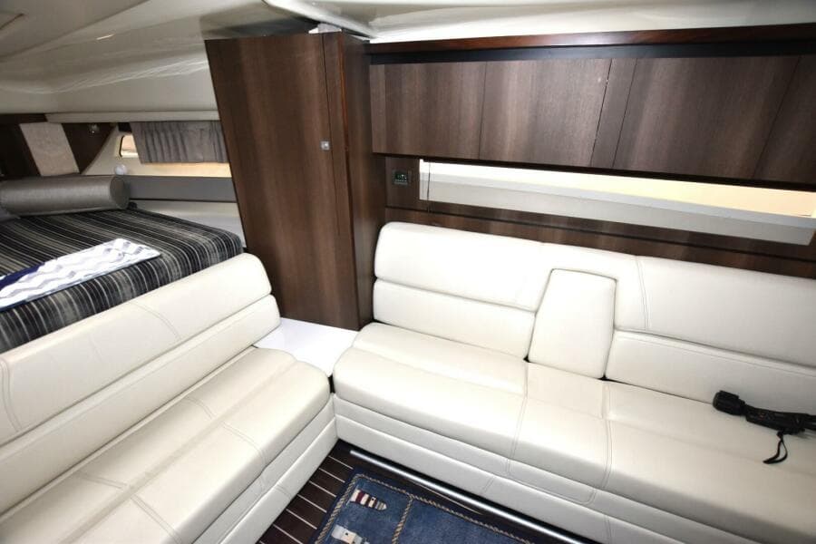 2017 Monterey 355 Sport Yacht