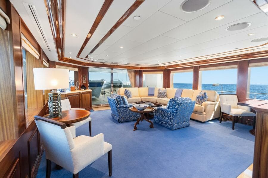 2010 Westport Superyacht