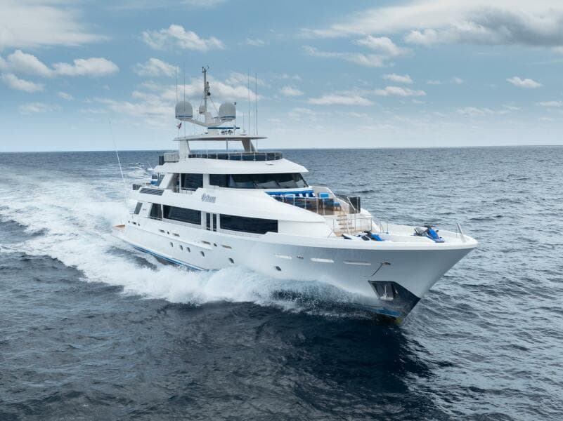 2010 Westport Superyacht