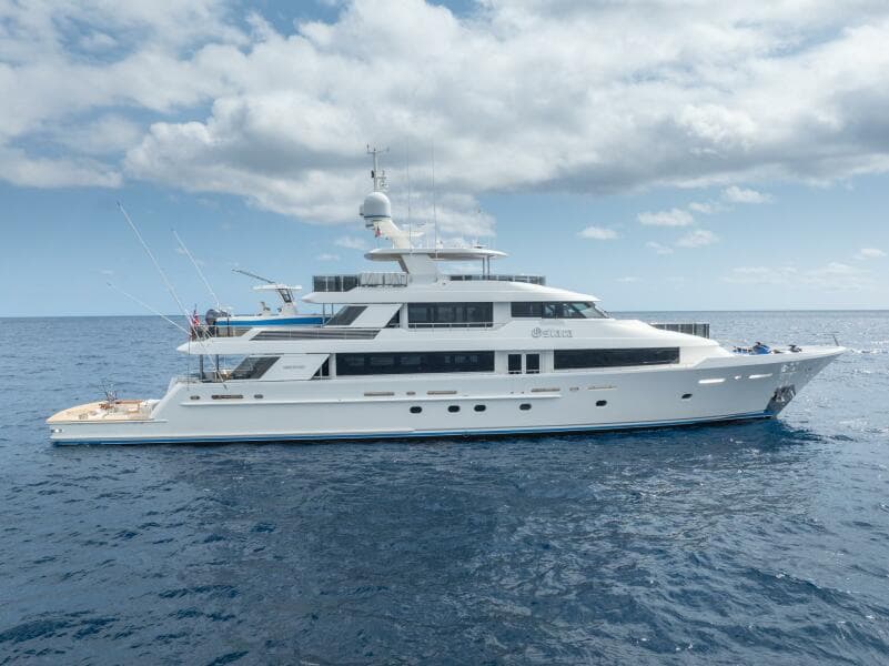 2010 Westport Superyacht
