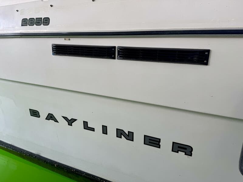 1997 Bayliner 2859 Ciera Express