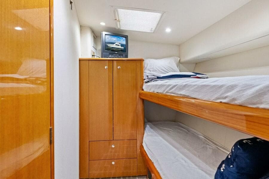 2001 Viking Sportfish