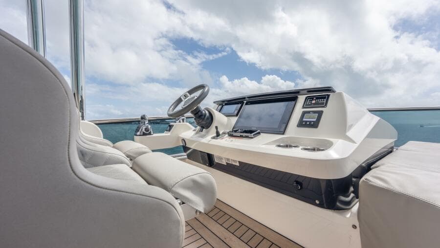 2019 Absolute 58 Fly