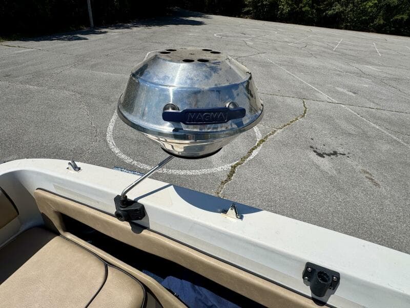 1999 Sea Ray 215 Express Cruiser