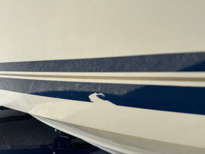 1999 Sea Ray 215 Express Cruiser