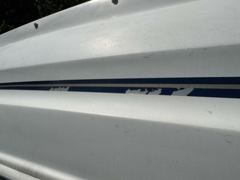 1999 Sea Ray 215 Express Cruiser