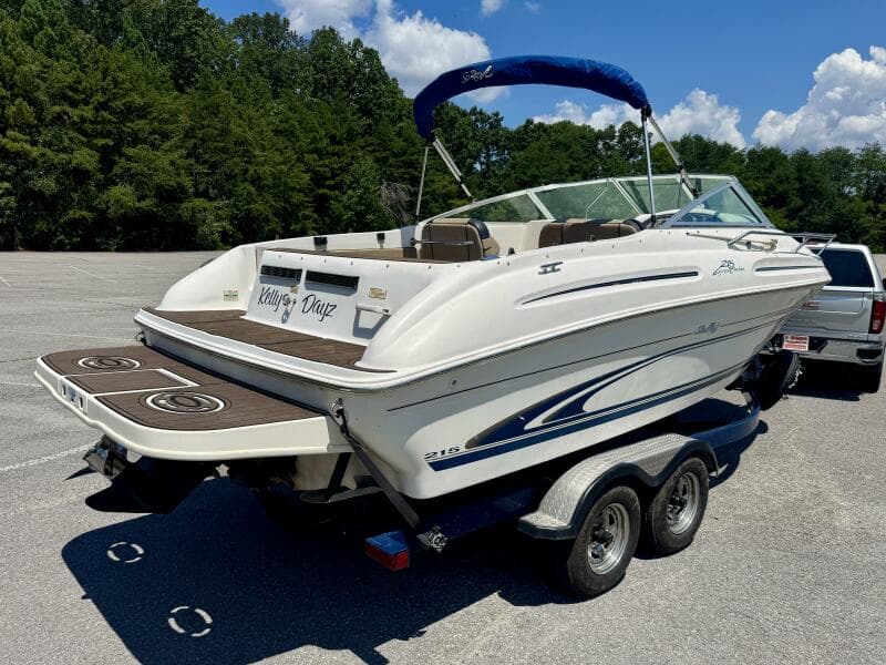 1999 Sea Ray 215 Express Cruiser