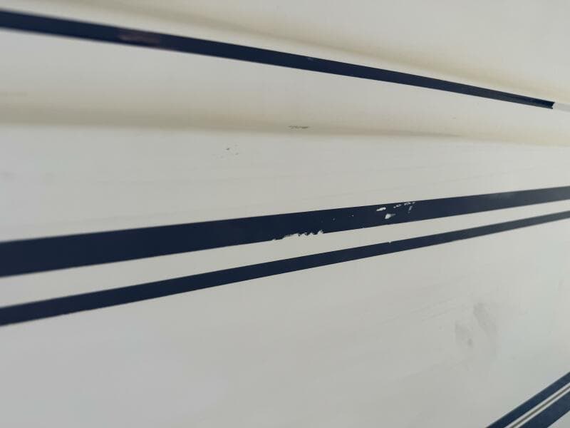 1999 Sea Ray 215 Express Cruiser