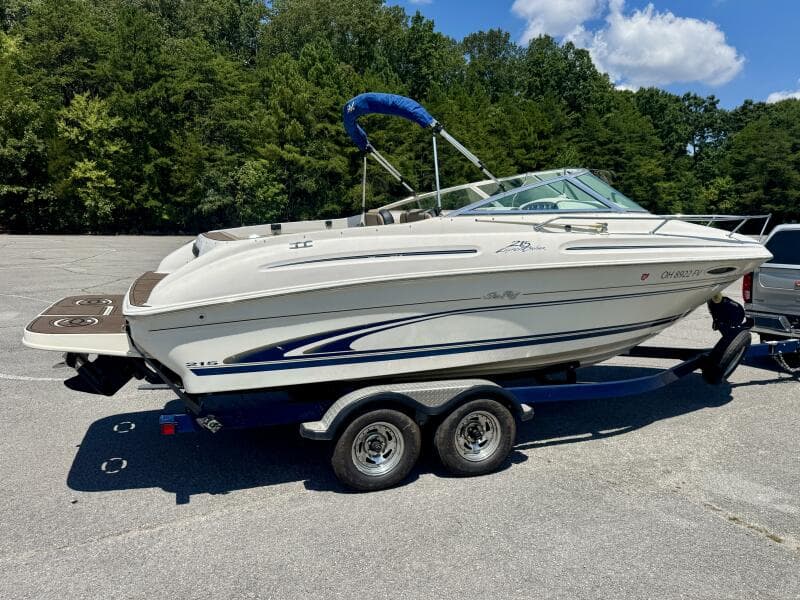 1999 Sea Ray 215 Express Cruiser
