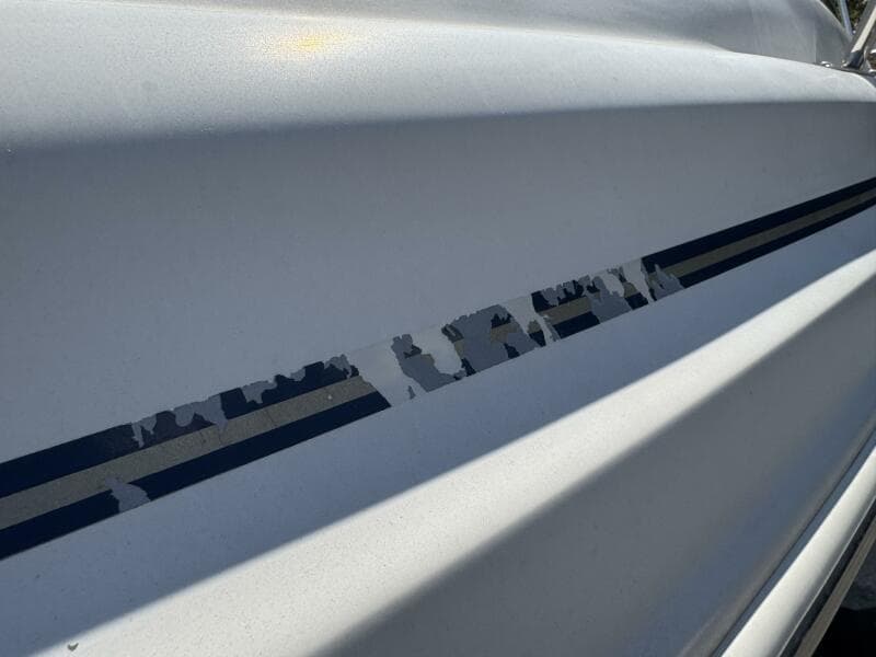 1999 Sea Ray 215 Express Cruiser