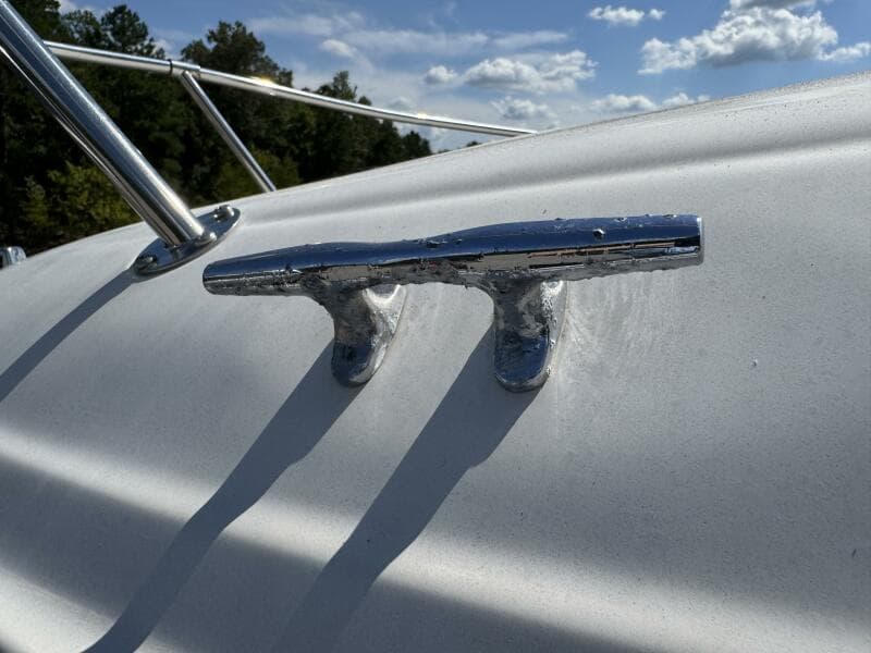 1999 Sea Ray 215 Express Cruiser