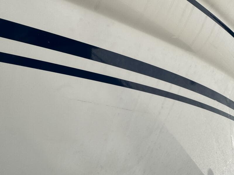 1999 Sea Ray 215 Express Cruiser