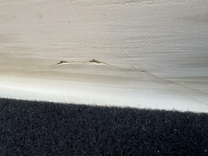 1999 Sea Ray 215 Express Cruiser