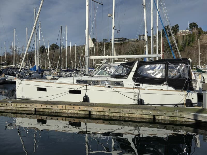 2022 Beneteau Oceanis 38.1 "Clewless"