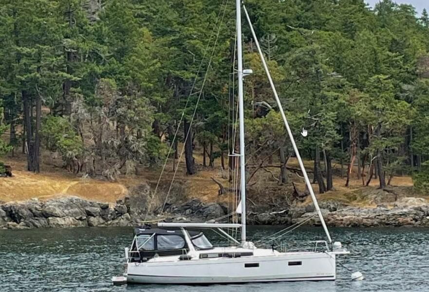 2022 Beneteau Oceanis 38.1 "Clewless"