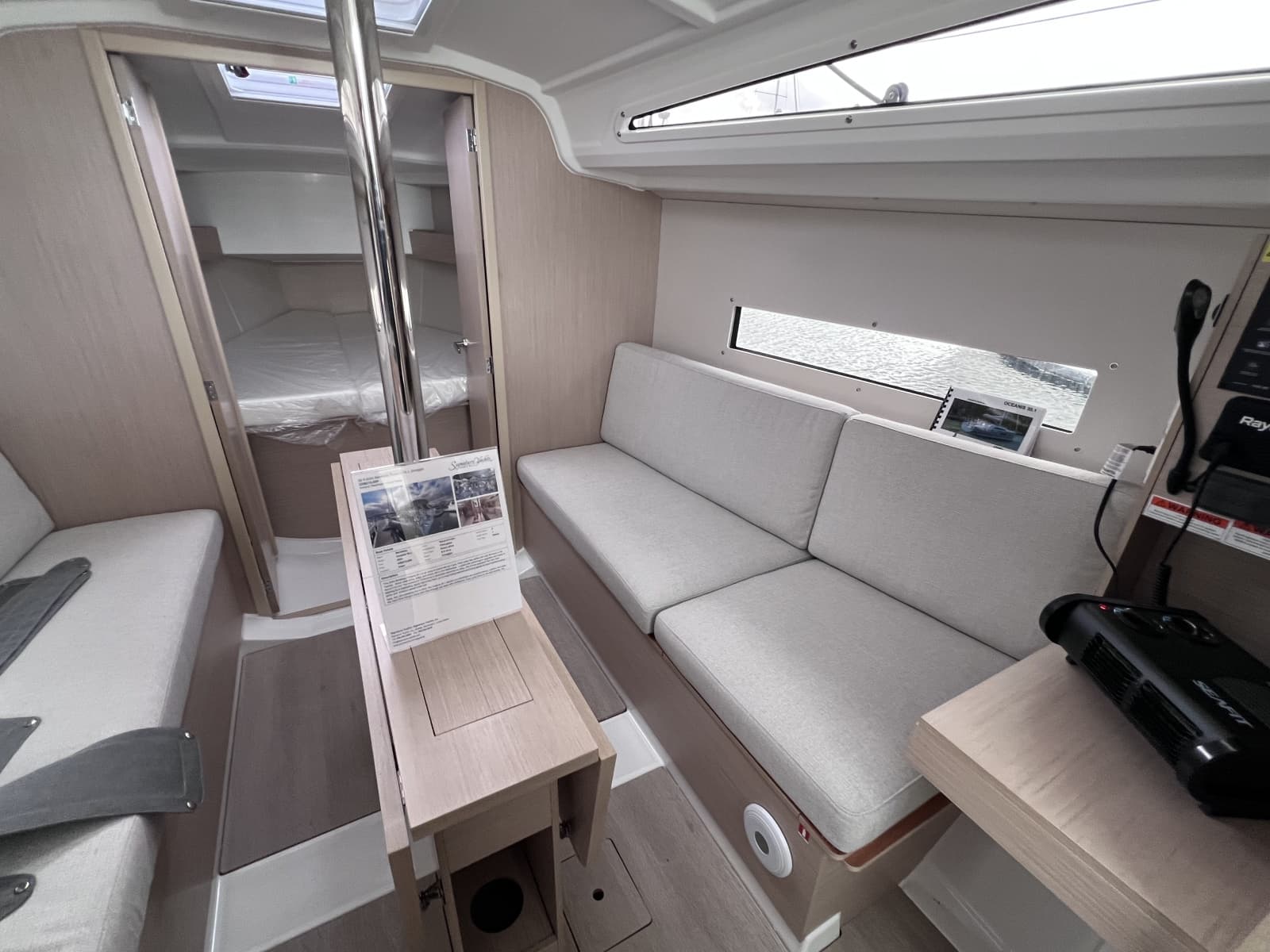 2024 Beneteau 30.1 - Photo 2