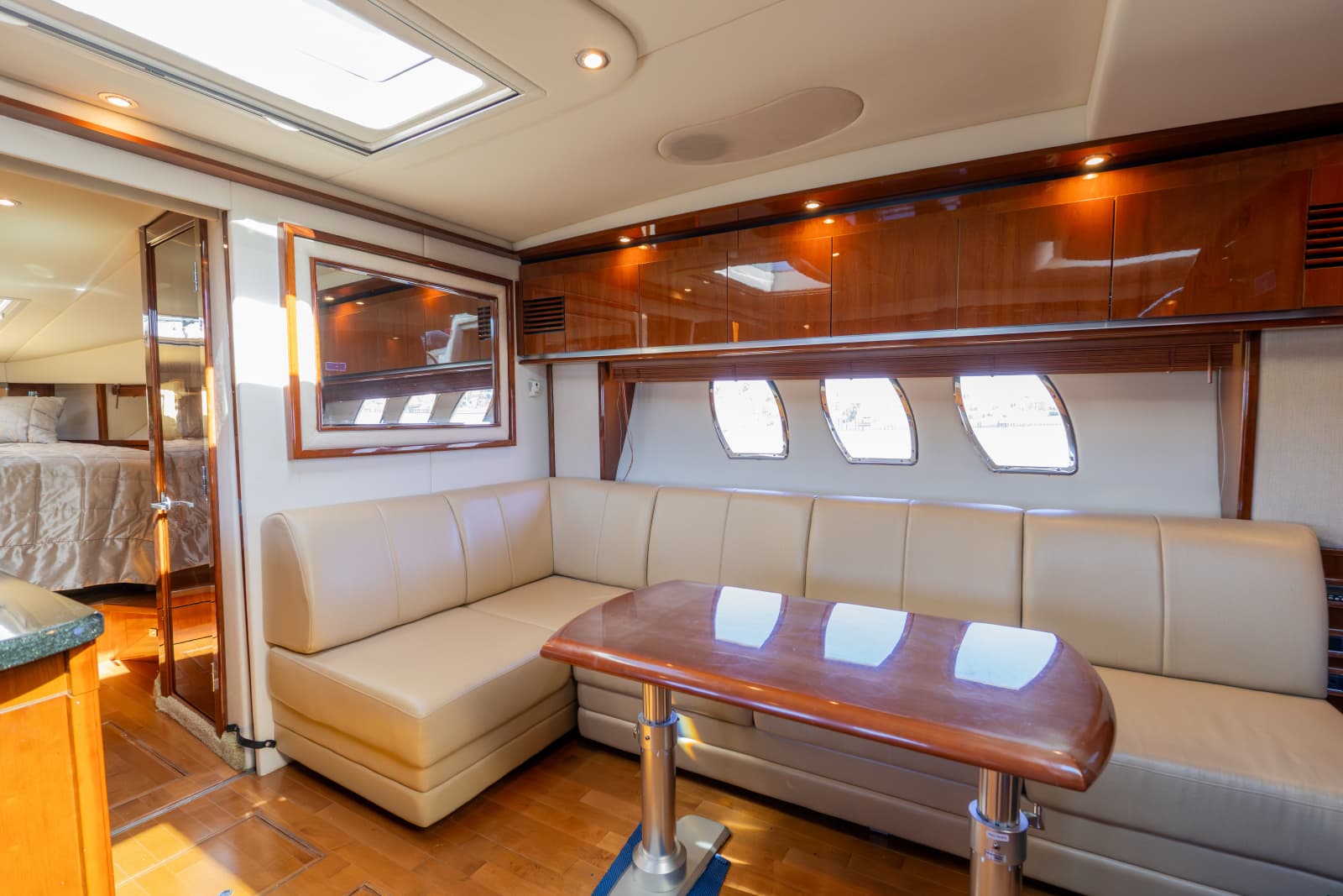 2010 Sea Ray 50 SUNDANCER - Photo 27