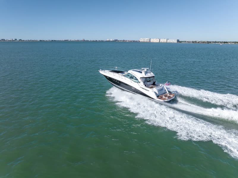 2010 Sea Ray 50 SUNDANCER