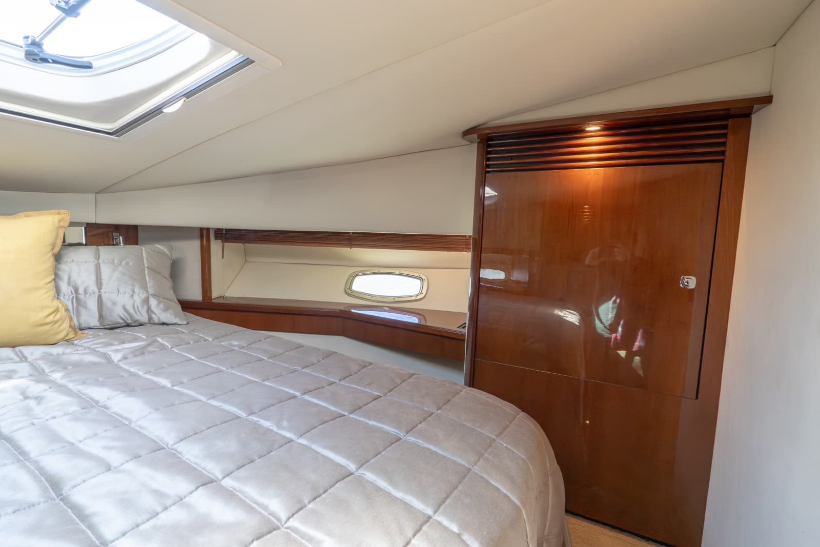 2010 Sea Ray 50 SUNDANCER - Photo 21