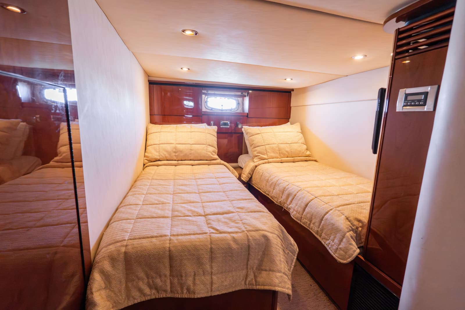 2010 Sea Ray 50 SUNDANCER - Photo 39