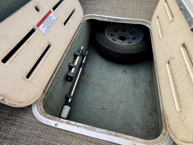 2002 Sun Tracker Party Deck 21