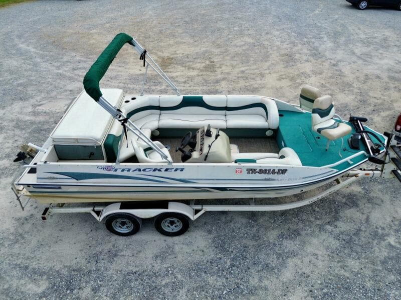 2002 Sun Tracker Party Deck 21