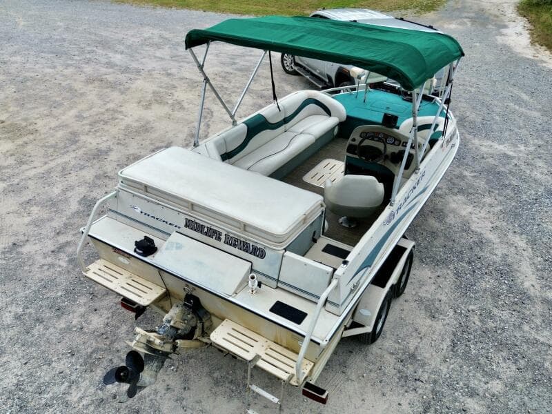 2002 Sun Tracker Party Deck 21