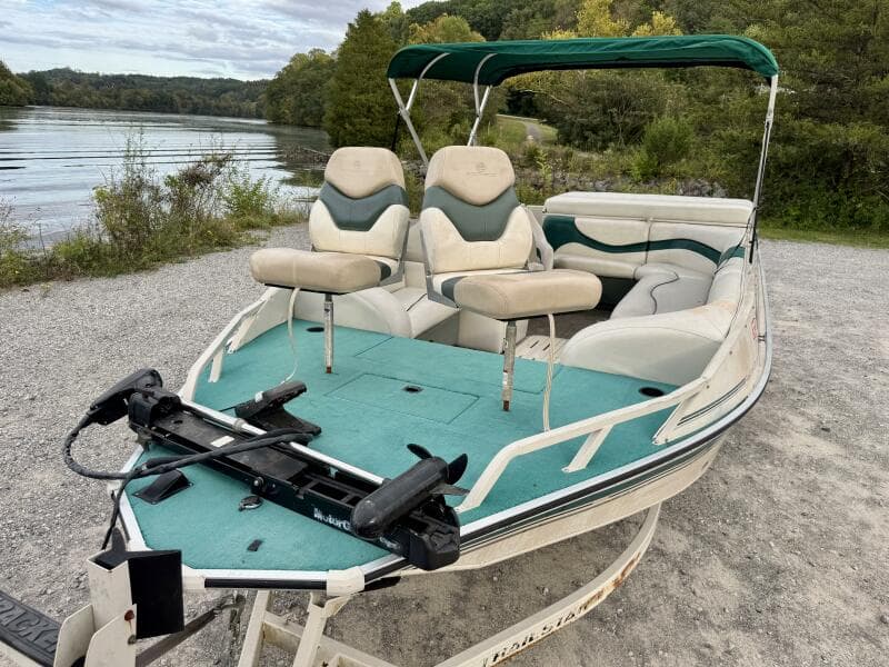 2002 Sun Tracker Party Deck 21