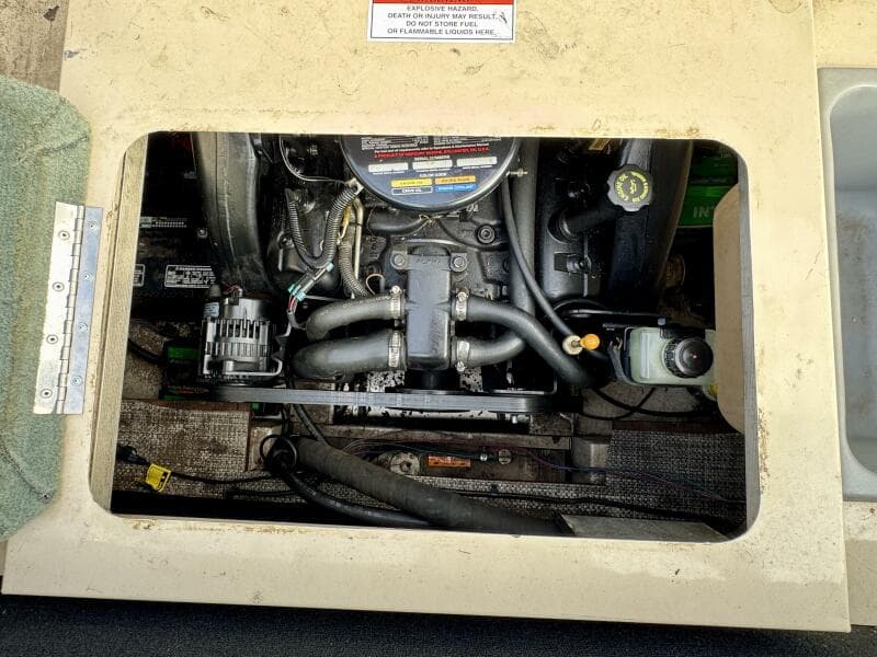 2002 Sun Tracker Party Deck 21