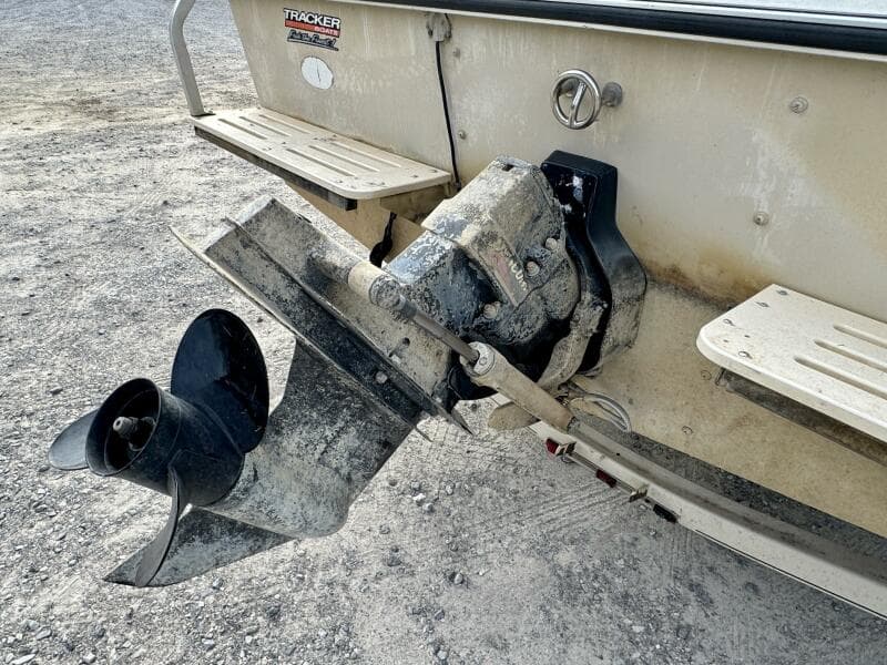 2002 Sun Tracker Party Deck 21