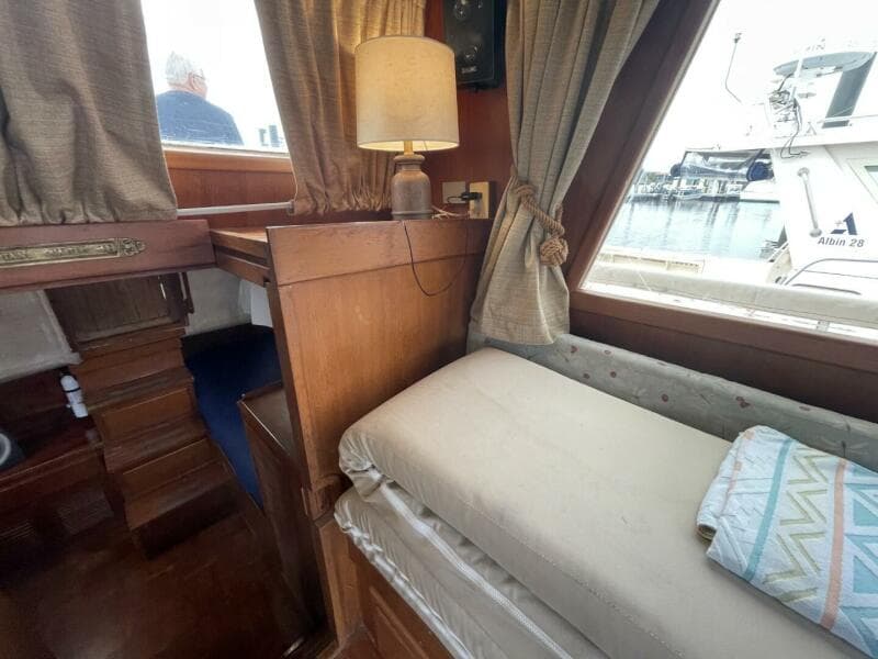 1991 Marine Trader 34 Double Cabin