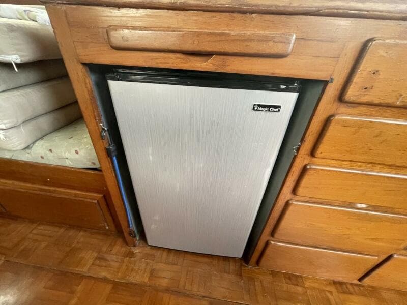 1991 Marine Trader 34 Double Cabin