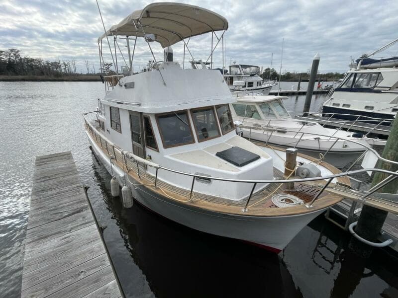 1991 Marine Trader 34 Double Cabin