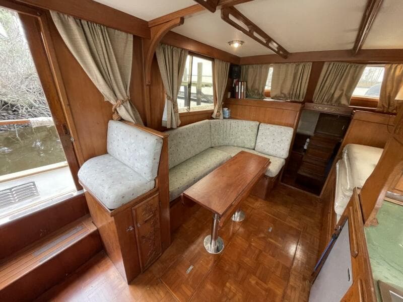 1991 Marine Trader 34 Double Cabin