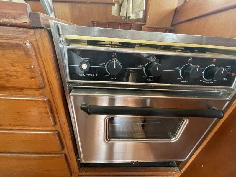 1991 Marine Trader 34 Double Cabin