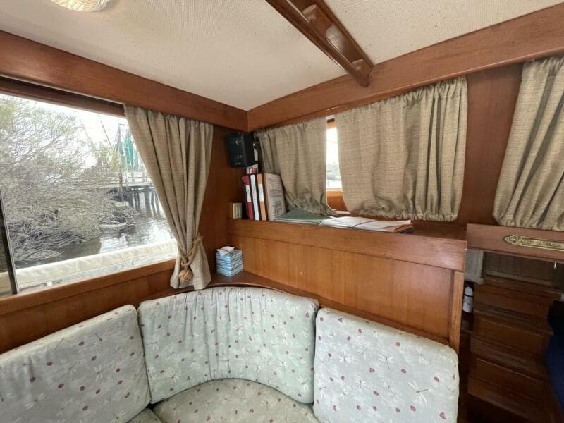 1991 Marine Trader 34 Double Cabin
