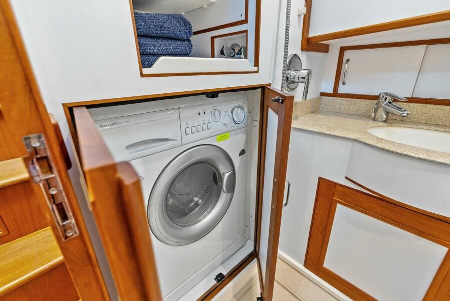 2006 Grand Banks Europa 46