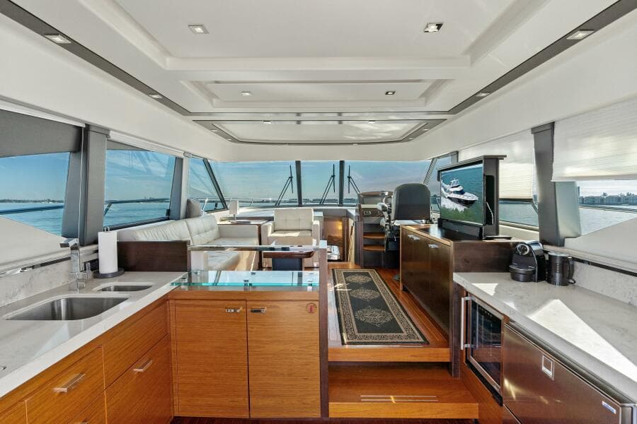 2016 Tiara Yachts 50 Flybridge - Galley